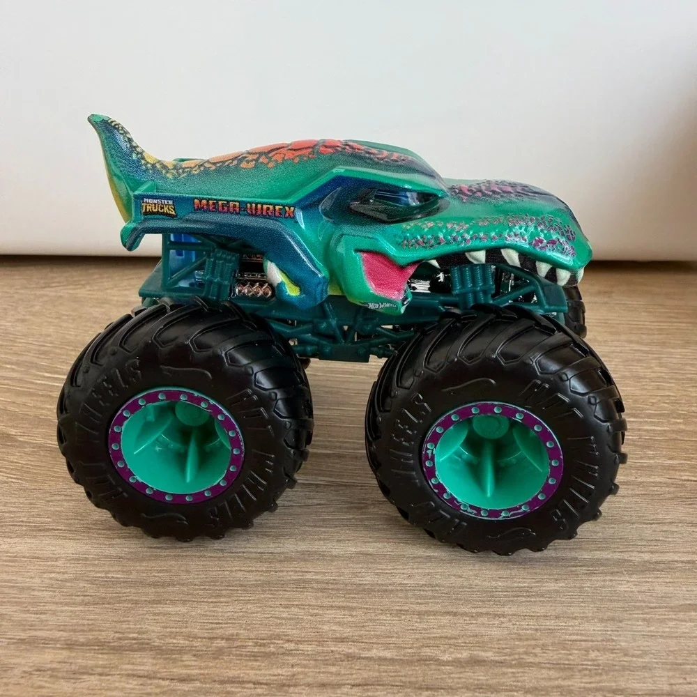 Hot Wheels Monster Jam Mega Wrex Toy Truck 1:64‎